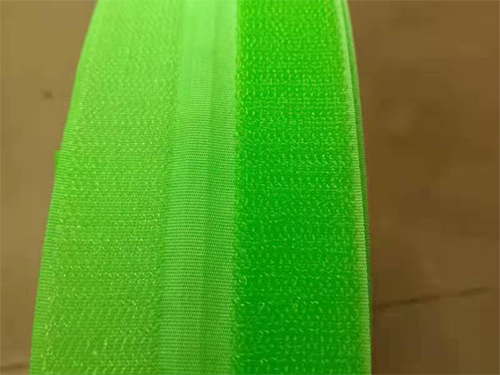 鉤毛同體魔術(shù)貼或者鉤毛同面粘扣帶