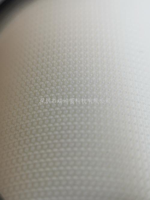 本勾型為特殊魚鉤形狀加厚材質勾面有：透明，黑色，普通白色，特白色和耐黃4級以上產(chǎn)品，本產(chǎn)品特別為運動器材，戶外運動用品，鞋材專用有抓牢粘合力要求高的產(chǎn)品設計的，產(chǎn)品在下雨天或者受到天氣潮濕時抓牢粘力不會下降或者脫落，本款66型射出勾和不抓毛搭配粘牢力強度可以達到高強粘級別 深圳市瑞鴻富科技有限公司是集于生產(chǎn)研發(fā)尼龍粘扣帶魔術貼，射出勾魔術貼，蘑菇頭魔術貼，細軟勾魔術貼，勾毛同體魔術貼，不抓毛魔術貼，發(fā)卷帶魔術貼，高周波電壓魔術貼，阻燃型防火魔術貼，背靠背粘扣魔術貼捆綁扎帶，背膠沖型魔術貼，松緊彈力魔術貼,, 3M魔術貼，魔術布/ OK布，注塑袖口魔術貼，3D VR眼鏡頭帶，運動器材魔術貼，醫(yī)用魔術貼，數(shù)據(jù)線收納皮扣，研磨片魔術貼，特殊魔術貼等產(chǎn)品為粘扣捆綁扎帶提供好的解決方案定制加工的大型廠家之一 深圳市瑞鴻富科技有限公司長期與國際知名品牌指定研發(fā)生產(chǎn)特殊魔術貼粘扣帶產(chǎn)品供應給ADIDAS ,BECKMANN,LENOVO、HP MOTOROLA、SAMSUNG、SONY ERICSSON、SIEMENS、LG等相關業(yè)務廠商，長期以來并一直與其保持良好穩(wěn)定的合作關系. This hook type is a special fish hook shape and thickened material. The hook surface includes: transparent, black, ordinary white, extra white and yellow-resistant products above grade 4. This product is especially for sports equipment, outdoor sports goods, and shoe materials. It is designed for products with high requirements. The product will not drop or fall off when it is raining or wet. The adhesion strength of the 66 type injection hook and non-grabbing can reach a high-strength adhesion level. Shenzhen Ruihongfu Technology Co., Ltd. is engaged in the production and development of Velcro Velcro, injection hook Velcro, mushroom head Velcro, soft hook Velcro, hook hair velcro, non-scratching velcro, hair curling tape Velcro, high-frequency voltage Velcro, flame retardant fire-retardant Velcro, back-to-back Velcro Velcro bundling tie, adhesive punching type Velcro, elastic elastic Velcro,, 3M Velcro, Velcro/OK cloth, injection-molded cuff magic Stickers, 3D VR glasses headbands, sports equipment Velcro, medical Velcro, data cable storage leather buckle, abrasive sheet Velcro, special Velcro and other products provide a good solution for the buckle bundling straps and customized processing. one Shenzhen Ruihongfu Technology Co., Ltd. has long been designated to develop and produce special Velcro Velcro products for ADIDAS, BECKMANN, LENOVO, HP MOTOROLA, SAMSUNG, SONY ERICSSON, SIEMENS, LG and other related business manufacturers. It has always maintained a good and stable cooperative relationship with it.